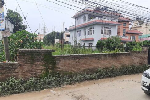land for sale at Chandani Chowk