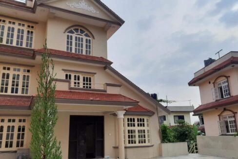 house for sale in Chandol