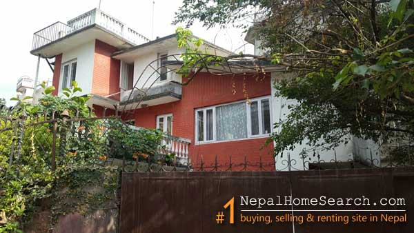 House for sale at Nayabazar Kathmand made on 10 aana