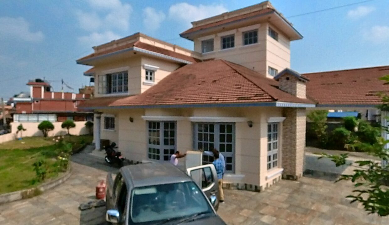 Villa for rent on 2 ropani at Baluwatar