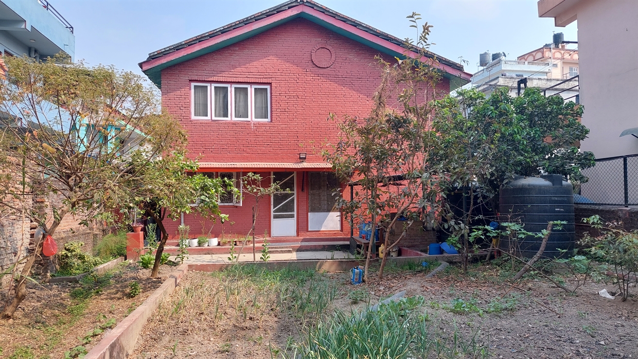 Old House for sale in Panipokhari
