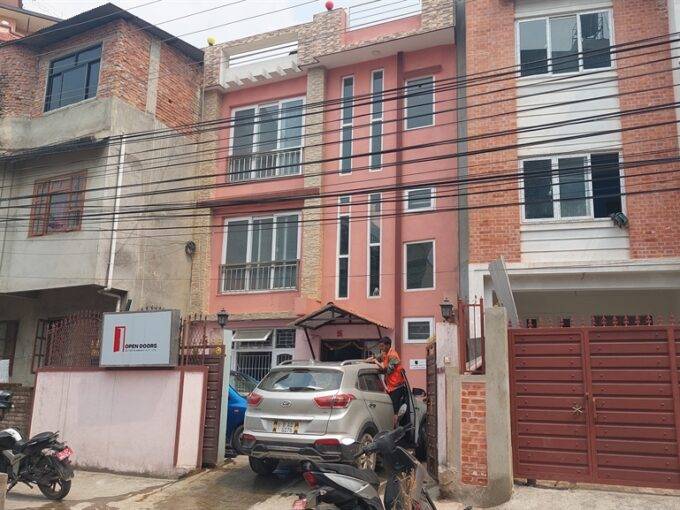 A Beautiful house on 2.5 Aana land for sale in Baluwatar Kathmandu