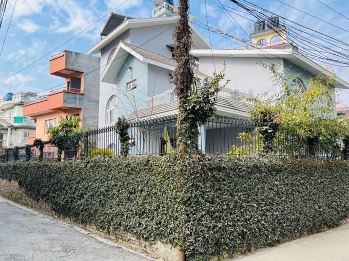 Luxurious 5BHK Bungalow for Sale in Dholahiti Lalitpur!