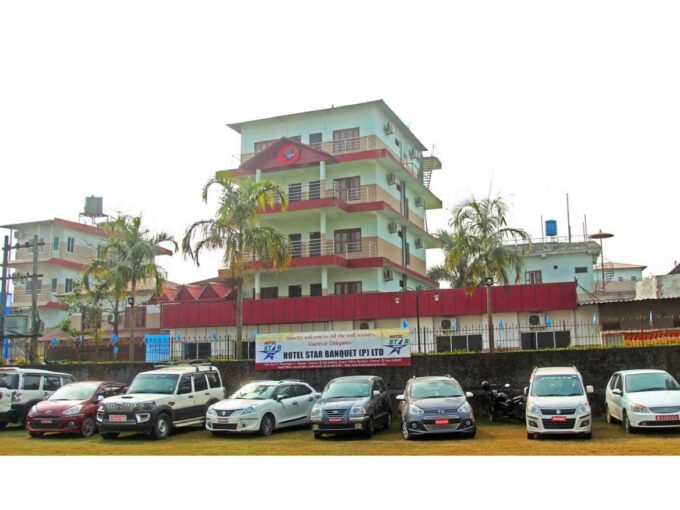 HOTEL STAR CHITWAN Awaits