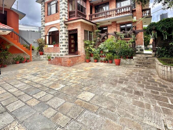 Beautiful Old Charm in Prime Location in Bagdol Lalitpur – For Sale!
